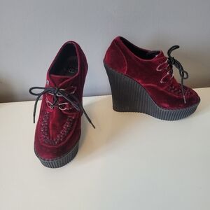 TUK Burgundy Velvet Creeper Wedges, VGUC, Size 6